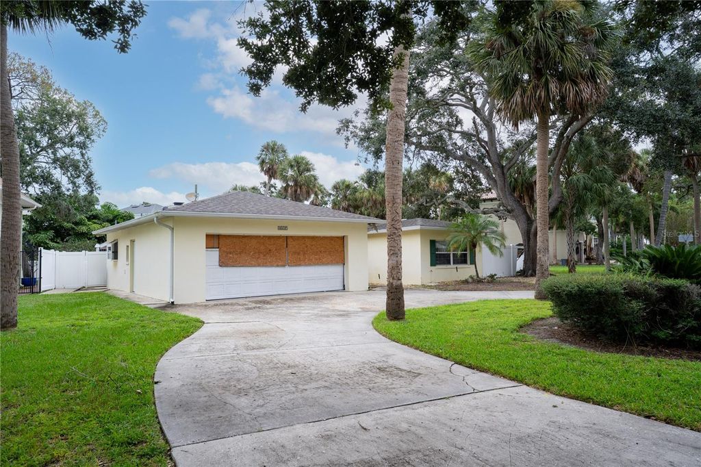 Photo of 4627 W Lamb Avenue, Tampa, FL 33629 (MLS # TB8426144)