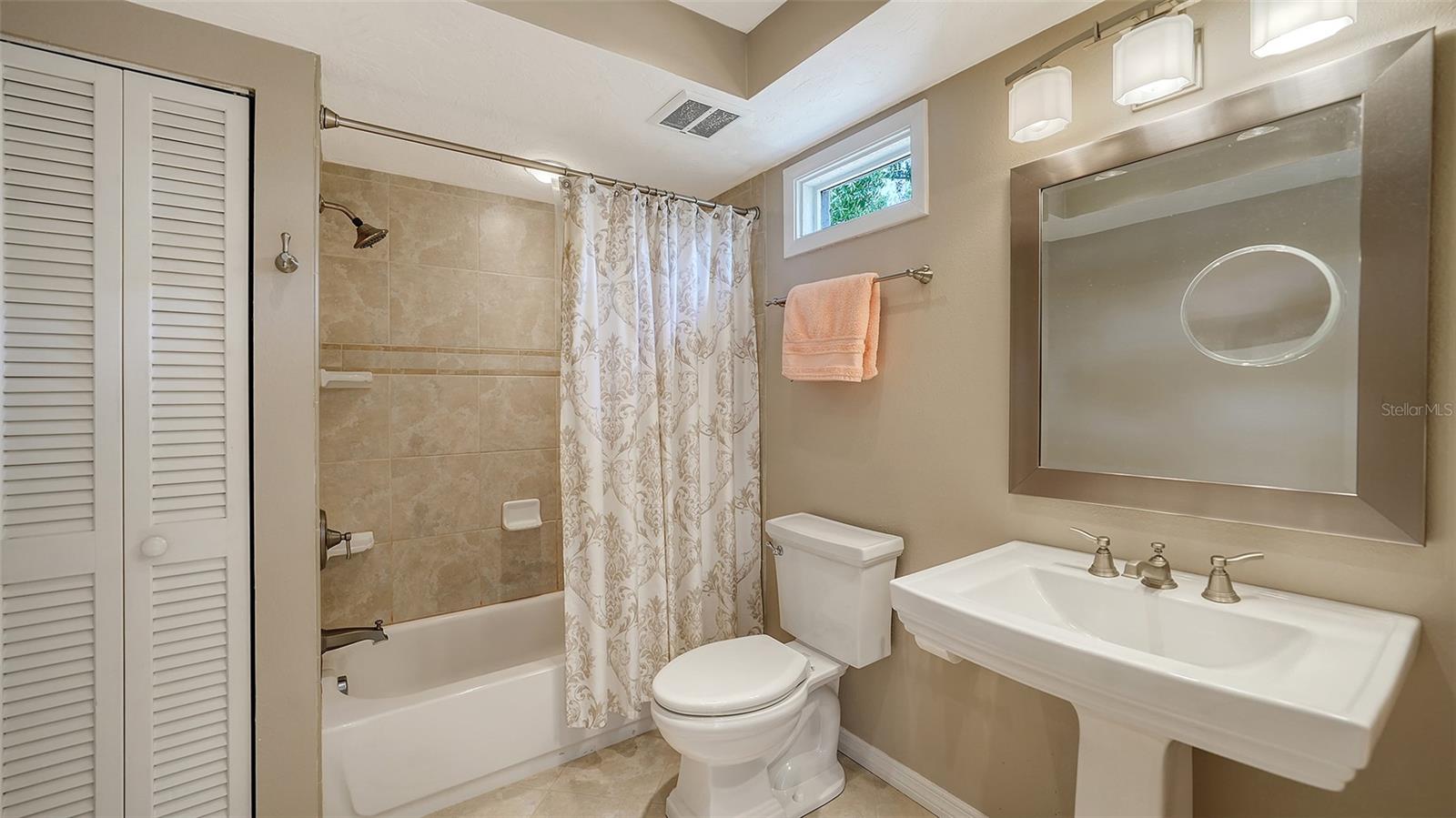 GREENCROFT - THE MEADOWS - Residential