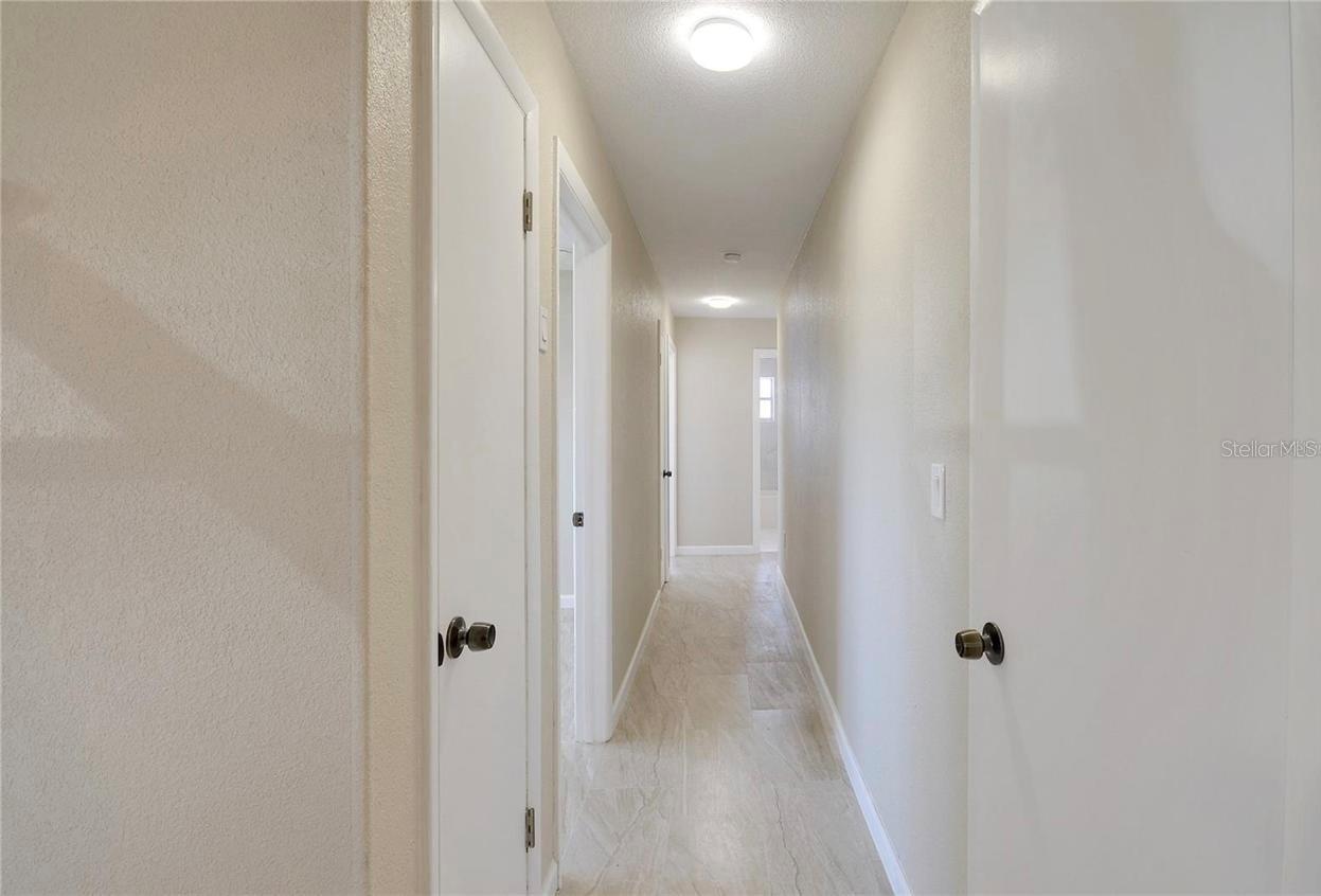 SKYLAKE - Residential Lease