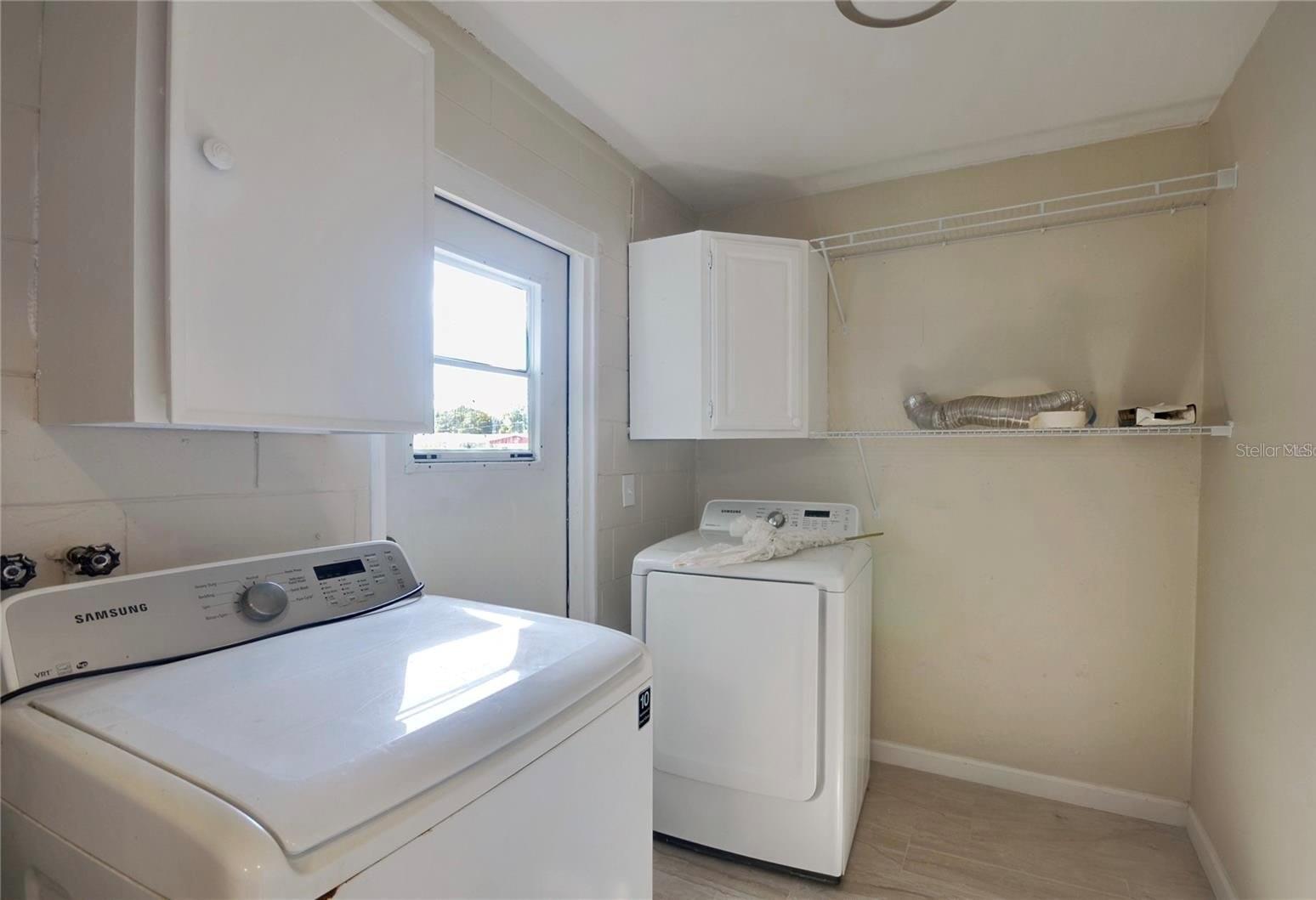 SKYLAKE - Residential Lease