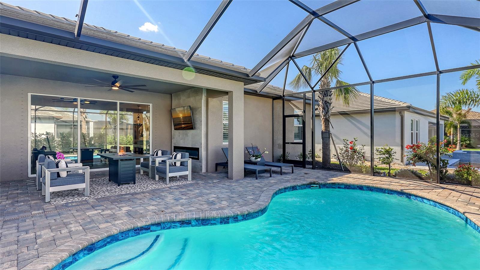 SWEETWATER AT LAKEWOOD RANCH PH I & II - Residential