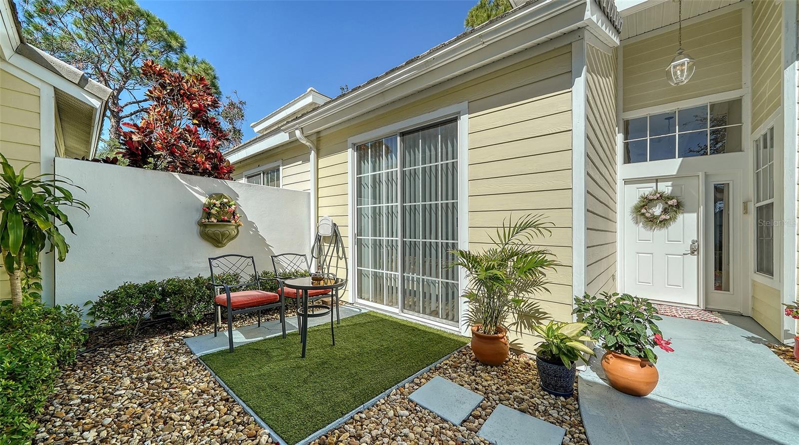 7628 WHITEBRIDGE GLEN
