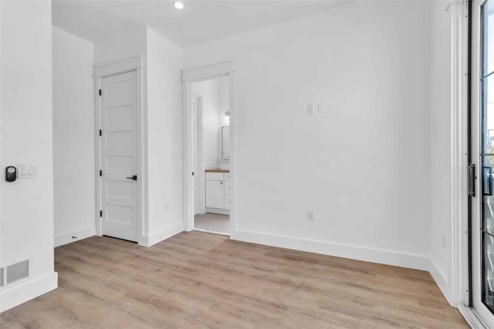 ILEXHURST - Residential