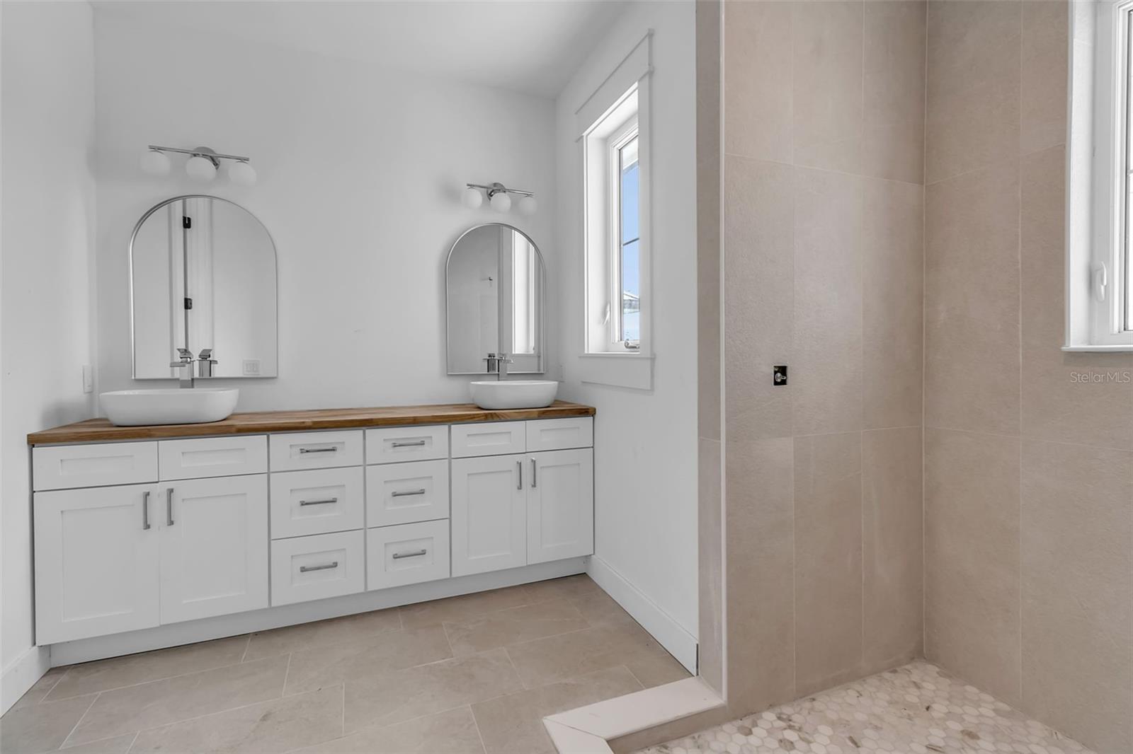 ILEXHURST - Residential