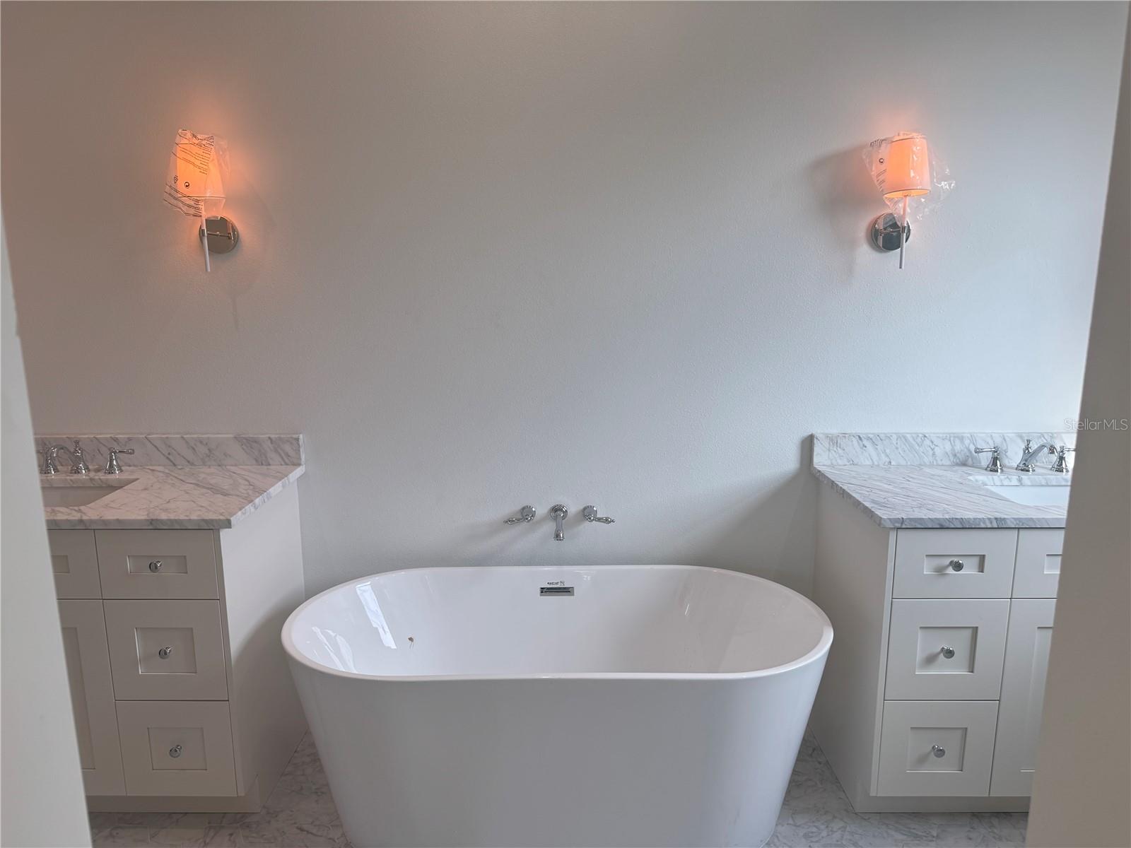 INTERBAY - Residential