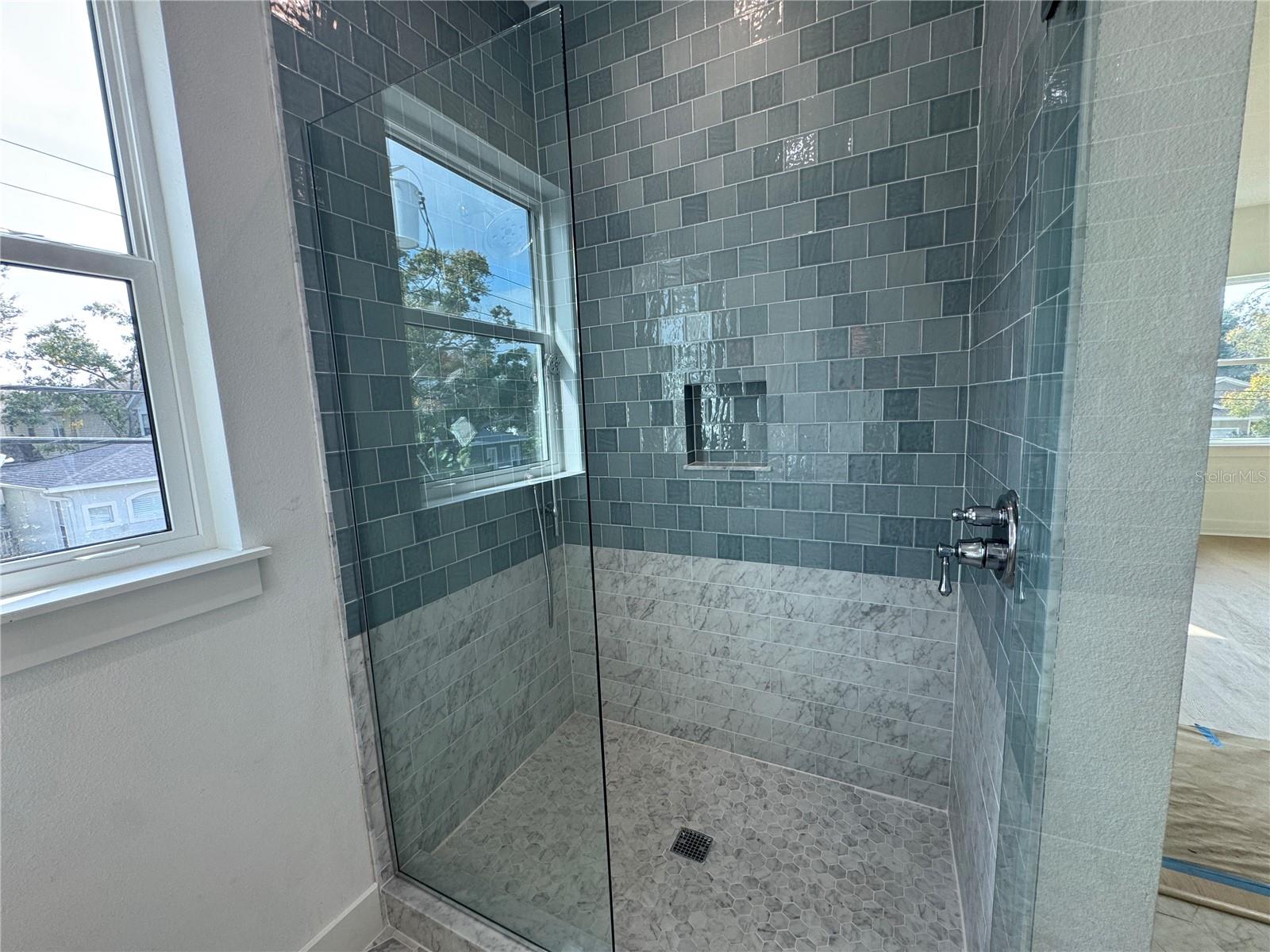 INTERBAY - Residential