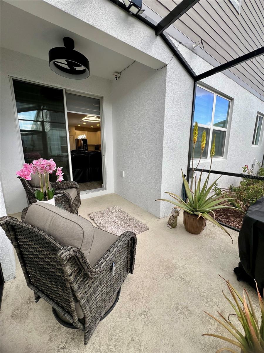 TYSON RANCH TWNHMS - Residential