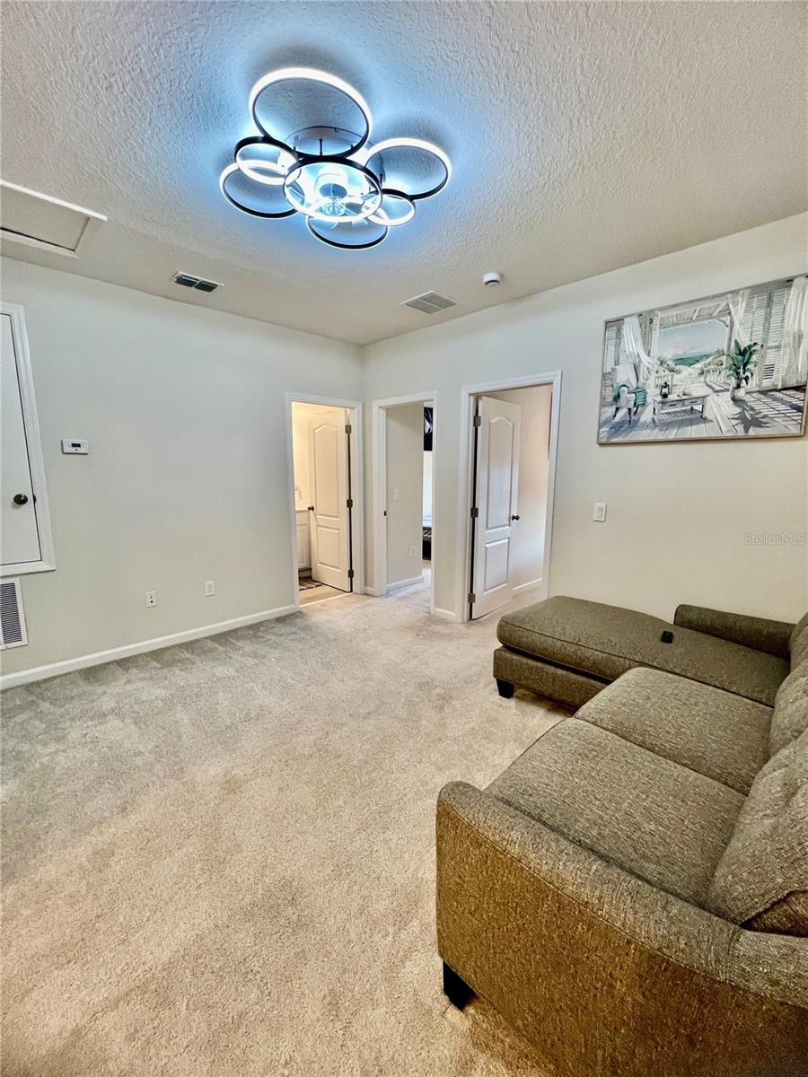 TYSON RANCH TWNHMS - Residential