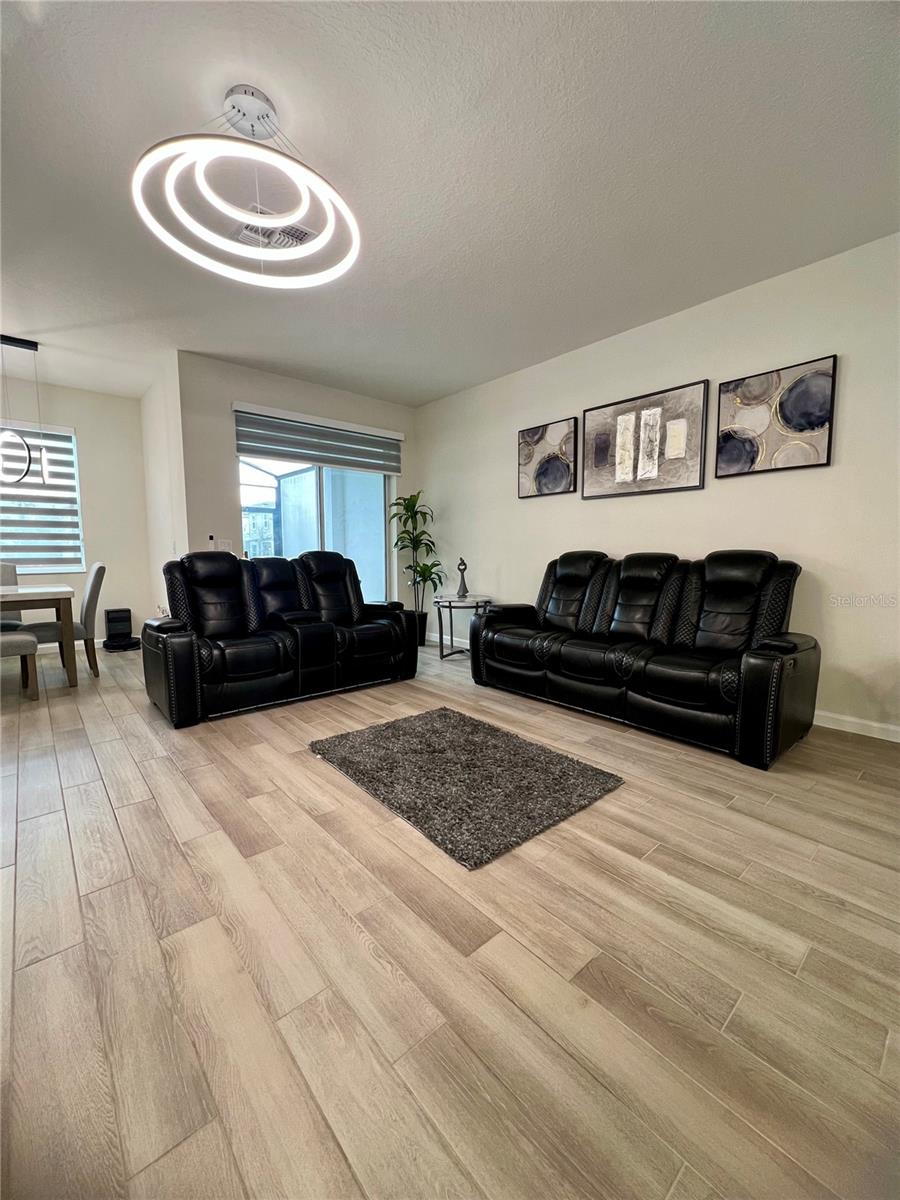 TYSON RANCH TWNHMS - Residential