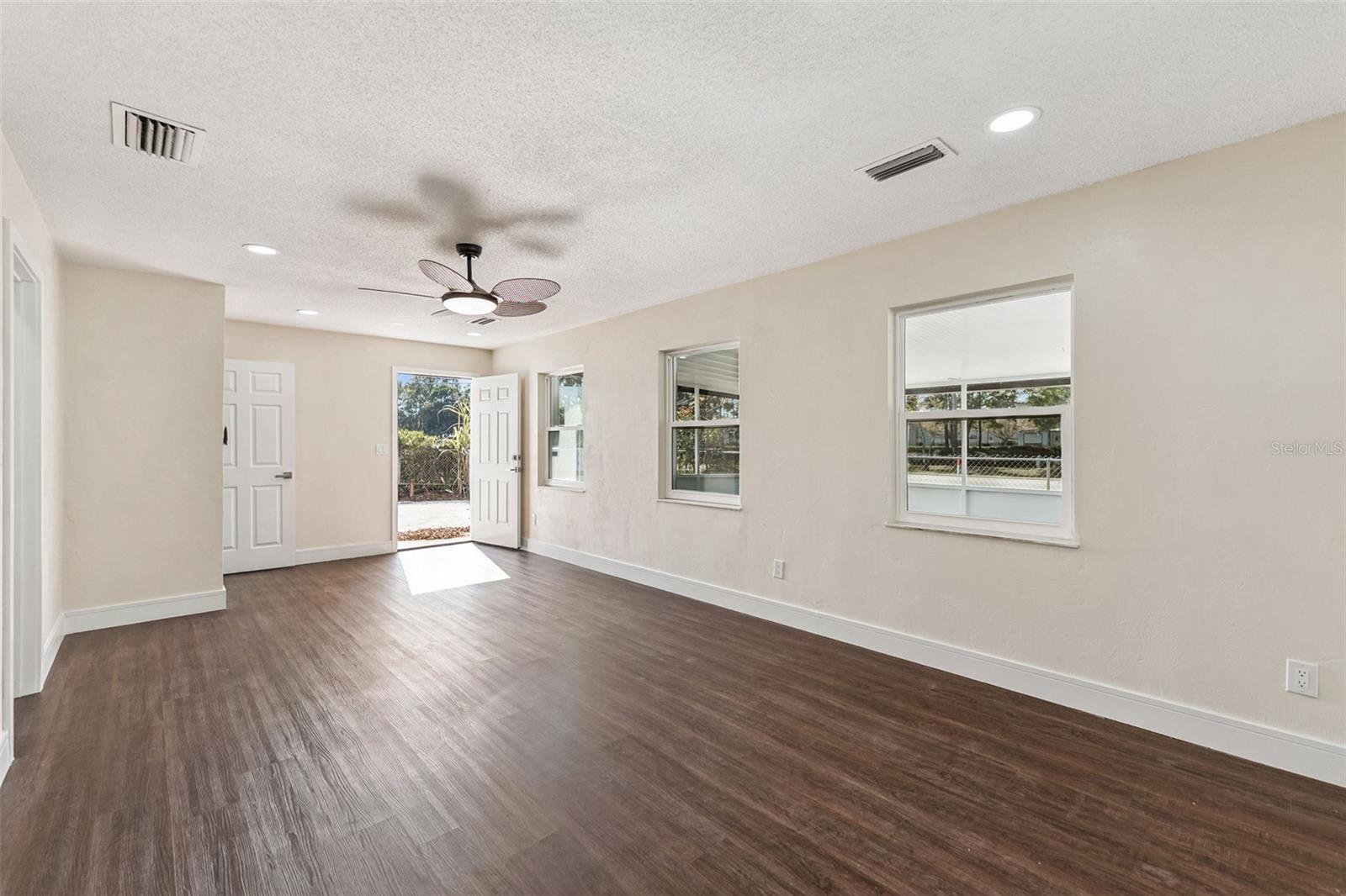 CEDAR HIGHLAND UNIT 01 - Residential