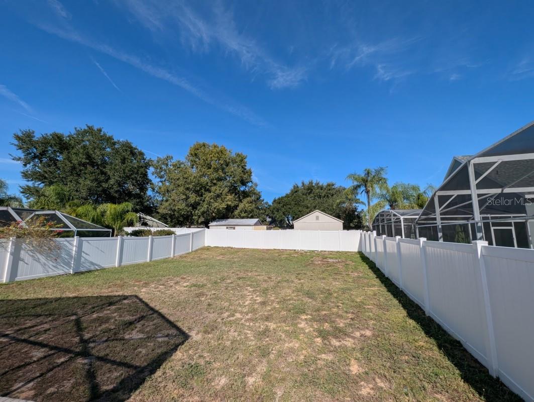 WESTON HILLS SUB - Residential