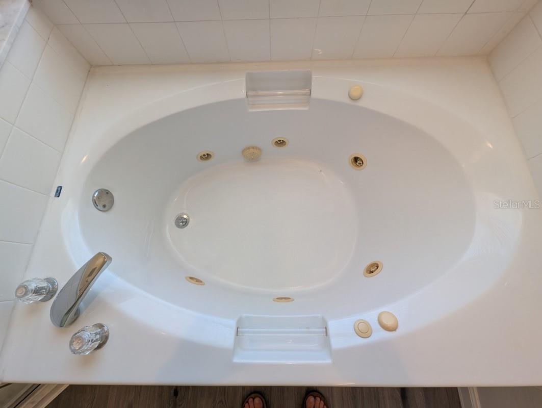 WESTON HILLS SUB - Residential