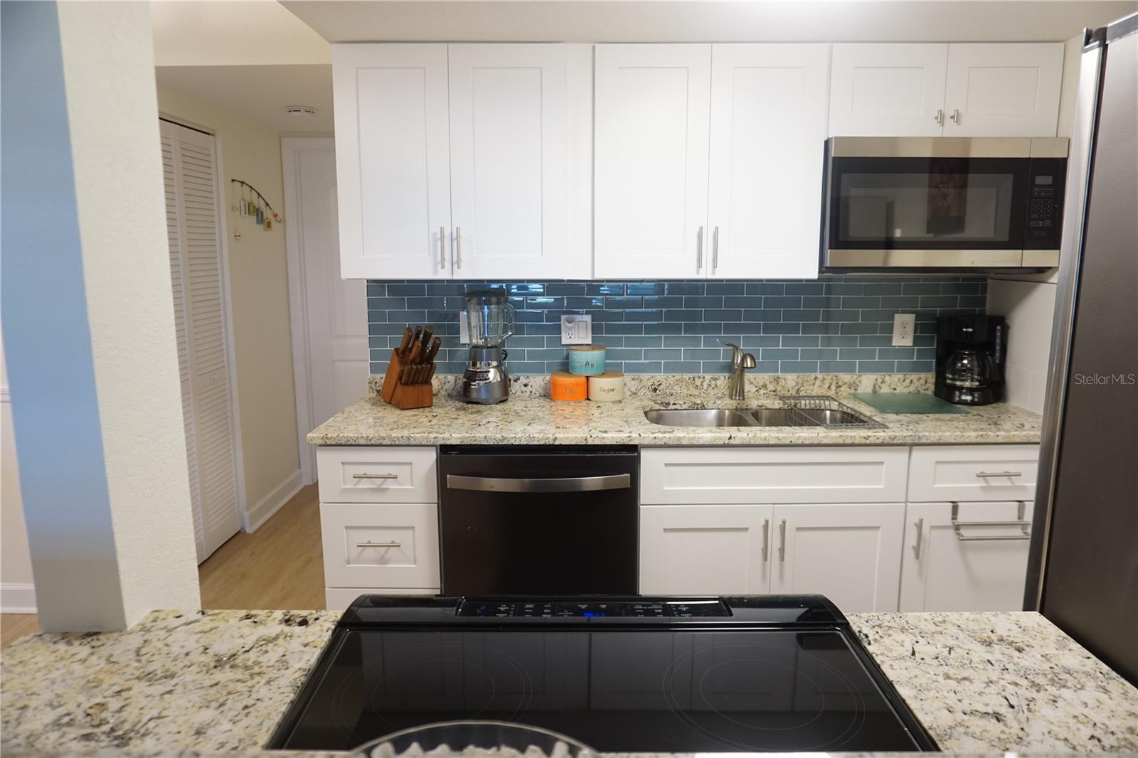 WESTWIND CONDO APTS - Residential Lease