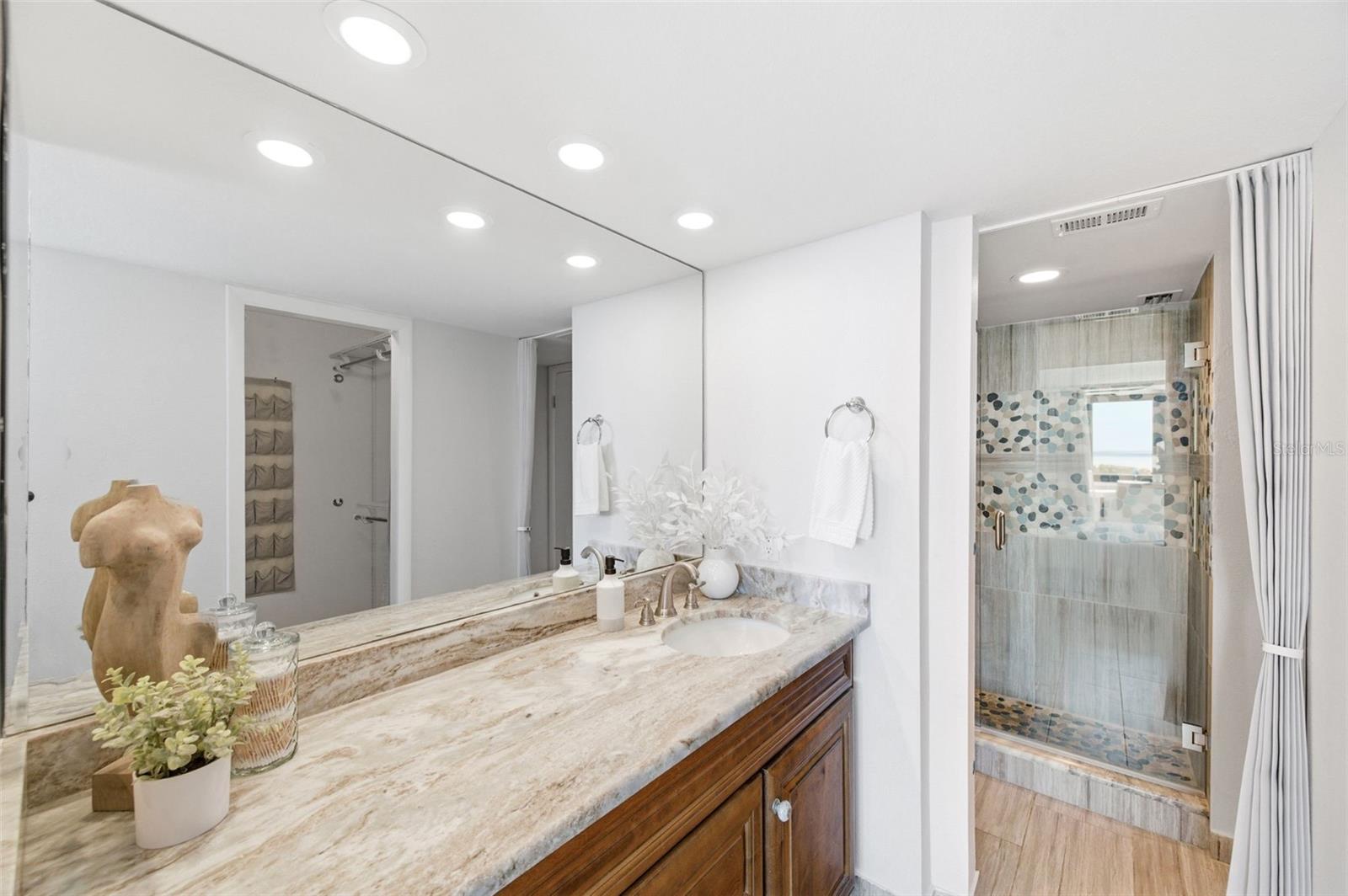 COVE CAY 26-16 VILLAGE I - Residential