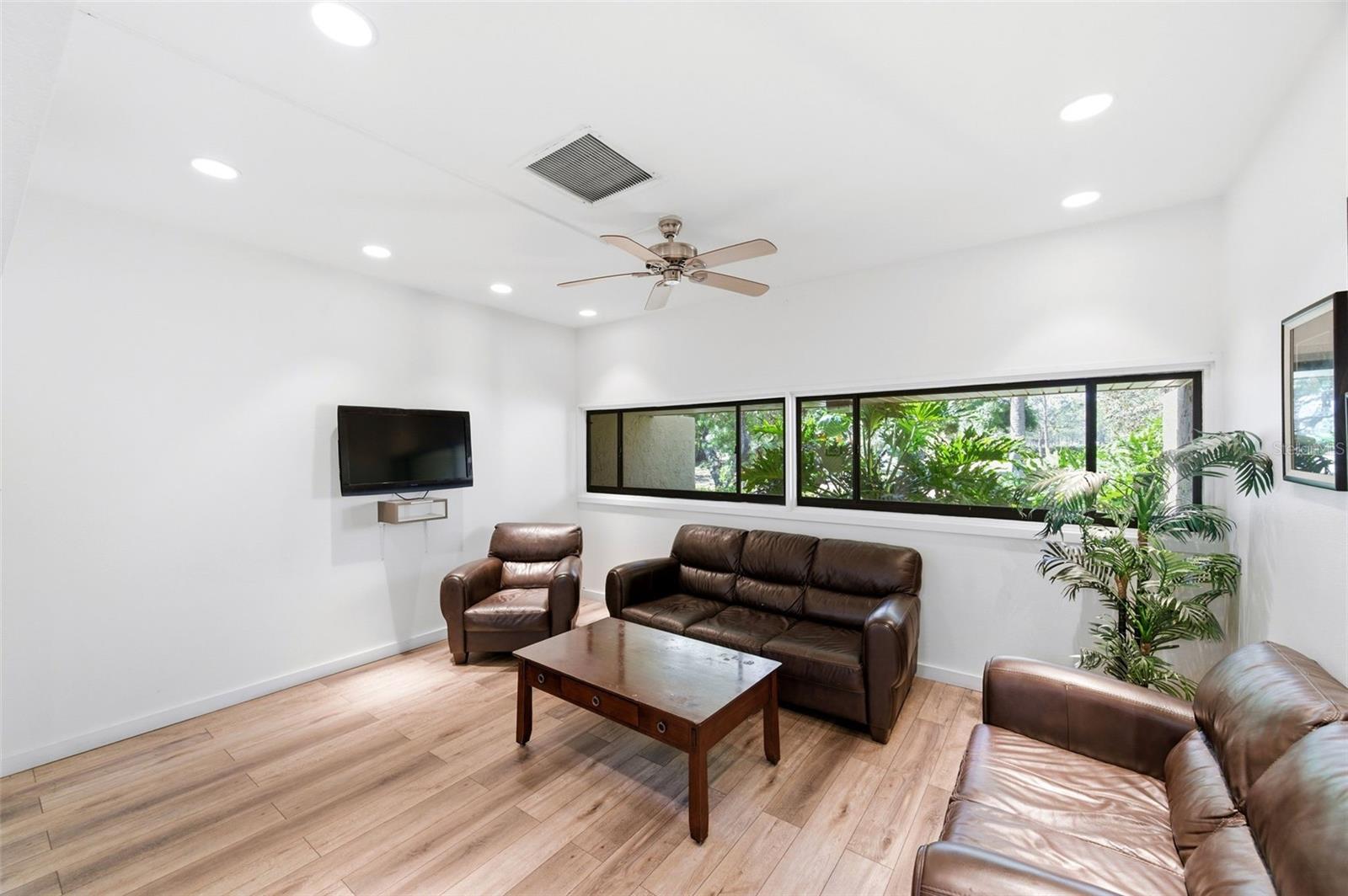 COVE CAY 26-16 VILLAGE I - Residential