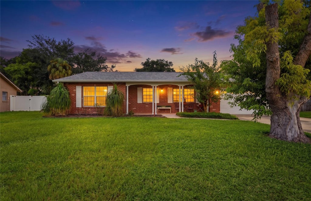 Photo of 8403 S Flintrock Court, Tampa, FL 33615 (MLS # TB8545316)