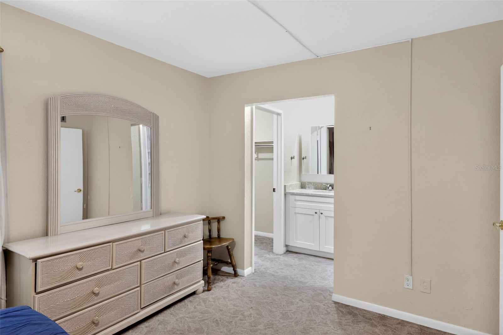 FOUNTAIN SQUARE CONDO - Residential