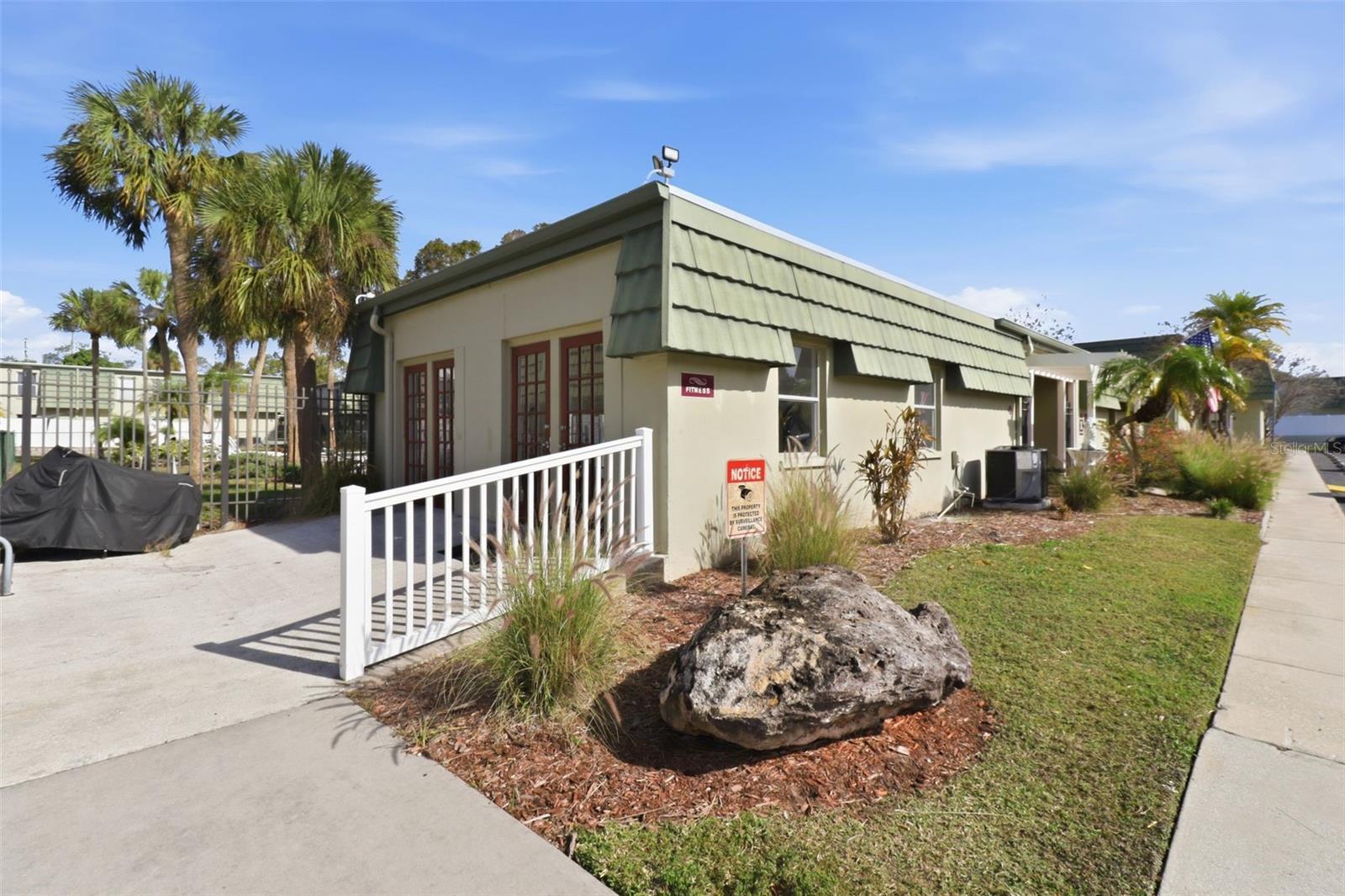 FOUNTAIN SQUARE CONDO - Residential