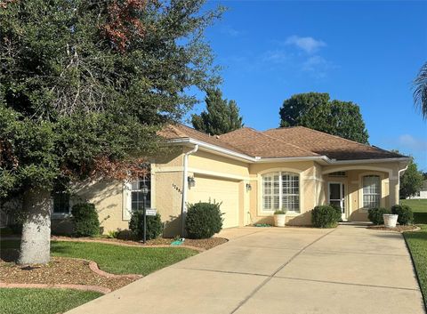 Photo of 12095 SE 178th Street, Summerfield, FL 34491 (MLS # G5103022) Photo of 12095 SE 178th Street, Summerfield, FL 34491 (MLS # G5103022)