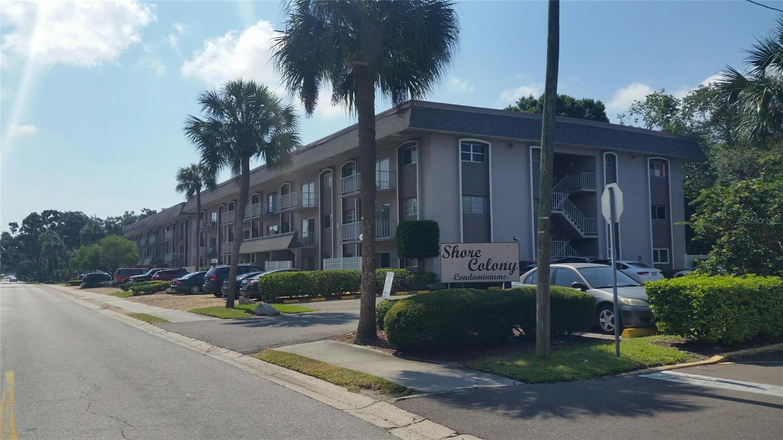 Experience urban convenience in this beautifully maintained condo at 4606 W Gray Unit 110. This prime unit offers 2 bedrooms and 2 bathrooms, and a fantastic location close to WestShore Plaza, restaurants, and downtown Tampa. Enjoy maintenance-free living in a highly sought-after area.
All special assessments have been paid in full in advance. Seller Financing @ 6%