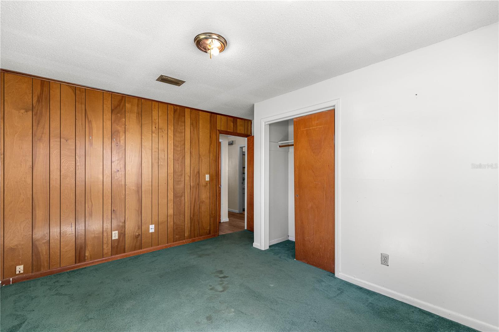 RIDGEWOOD PARK - Residential