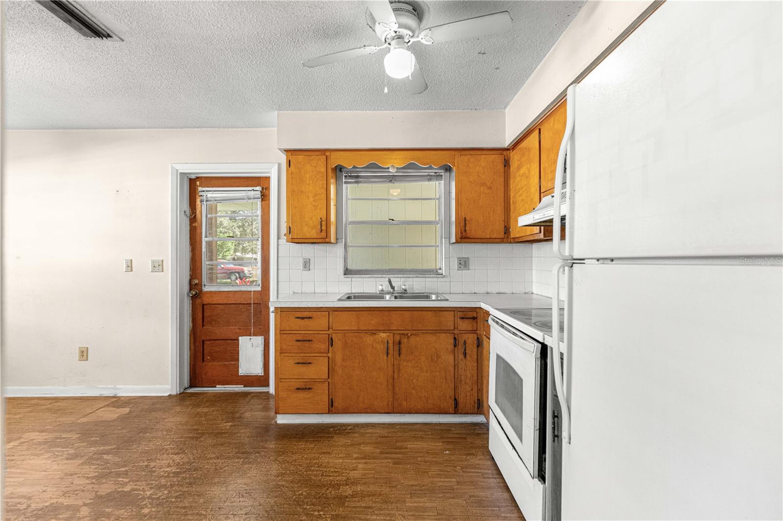 RIDGEWOOD PARK - Residential