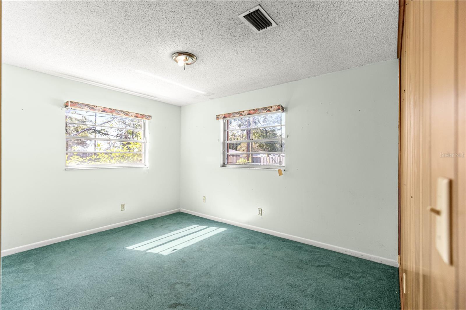 RIDGEWOOD PARK - Residential