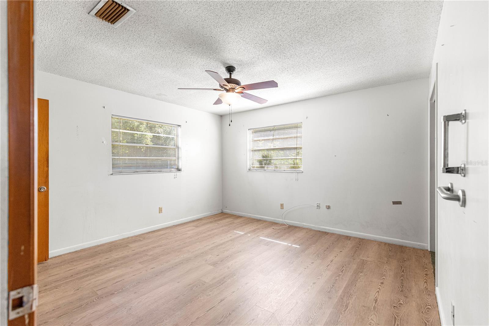 RIDGEWOOD PARK - Residential