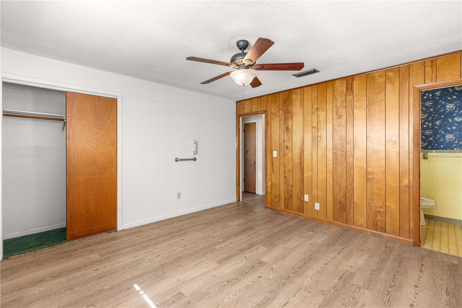 RIDGEWOOD PARK - Residential