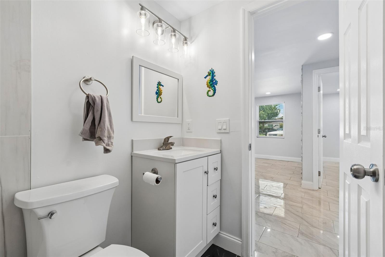 FLOR A MAR - Residential