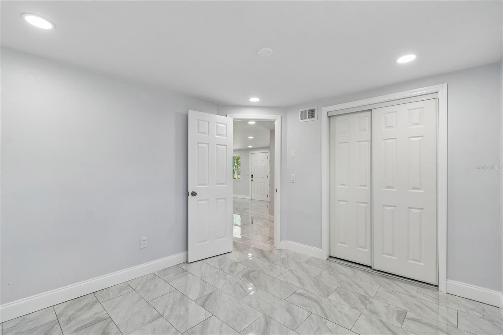 FLOR A MAR - Residential