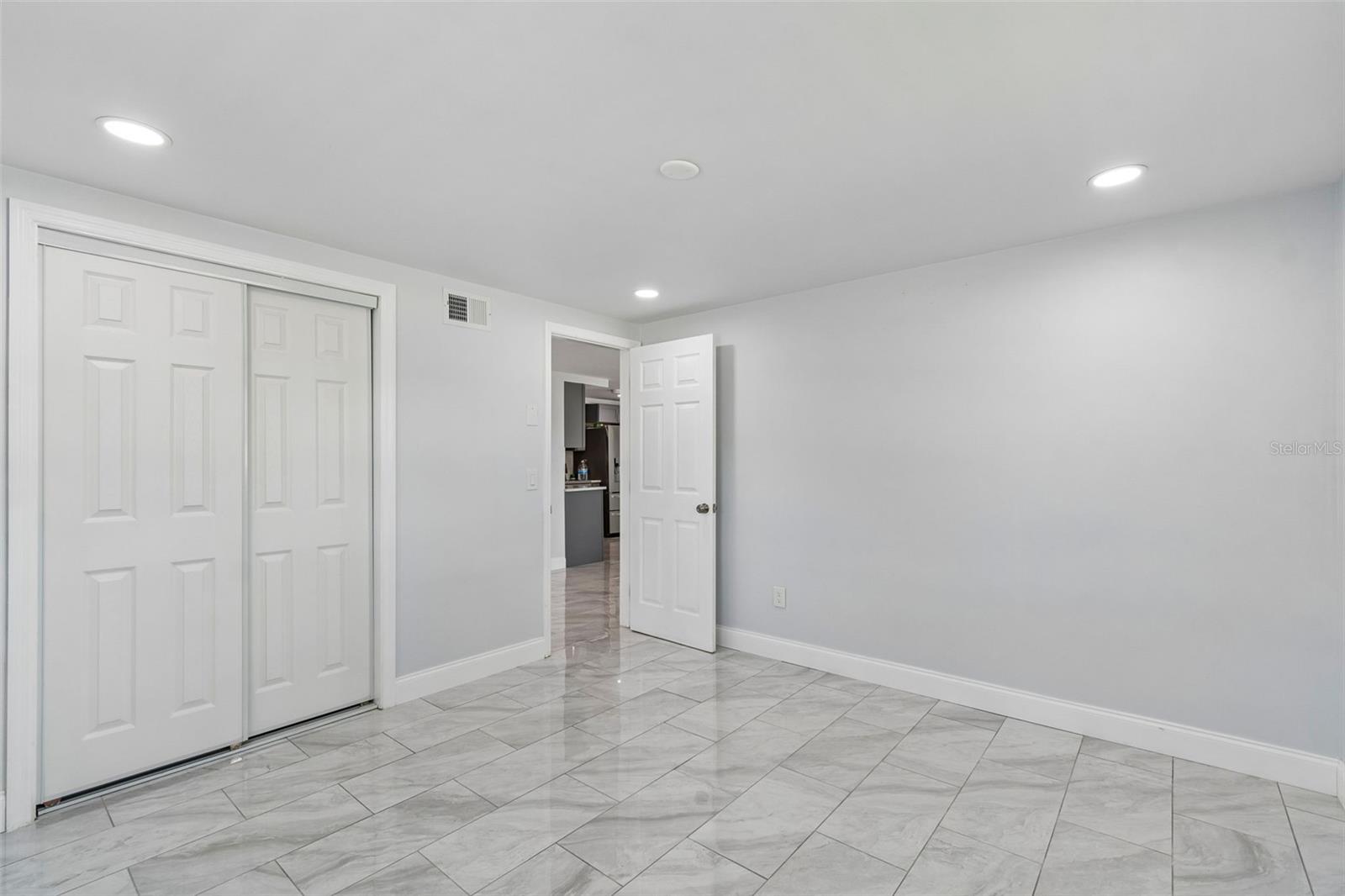 FLOR A MAR - Residential