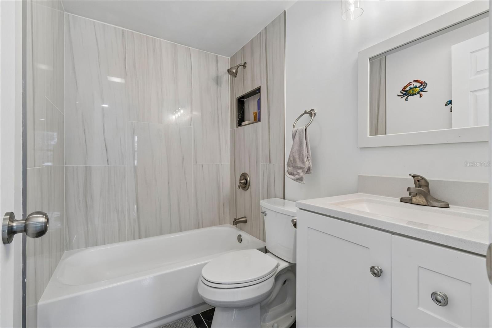 FLOR A MAR - Residential