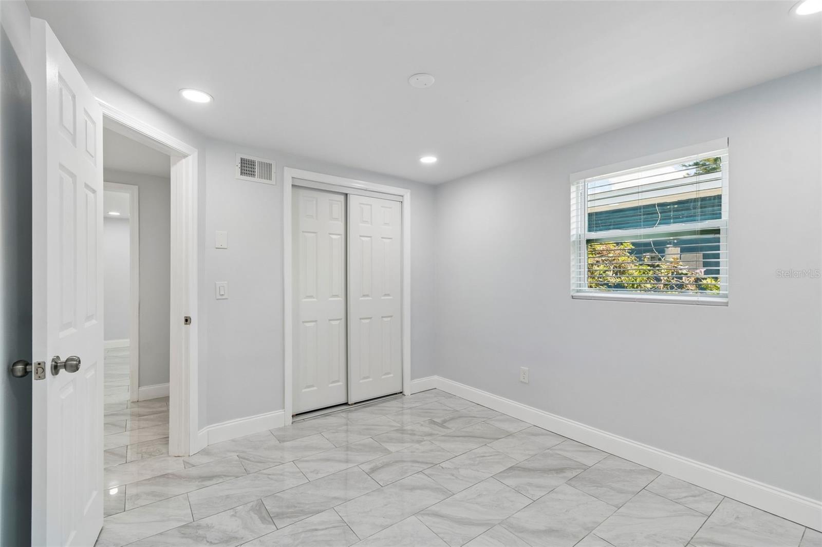 FLOR A MAR - Residential