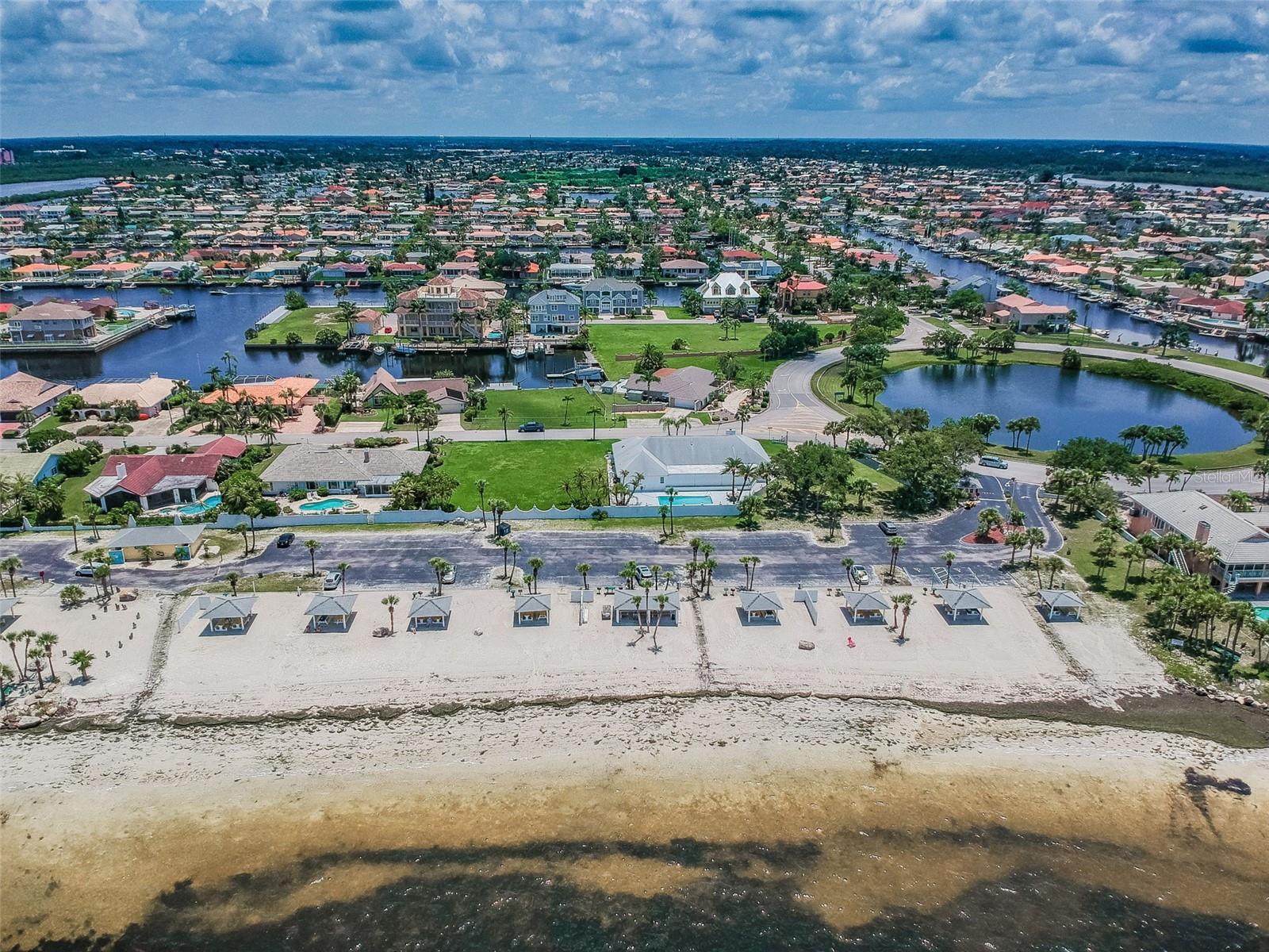 FLOR A MAR - Residential