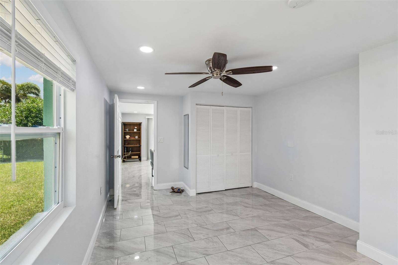 FLOR A MAR - Residential