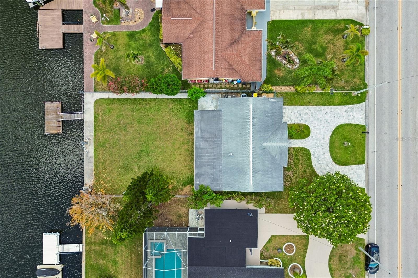 FLOR A MAR - Residential