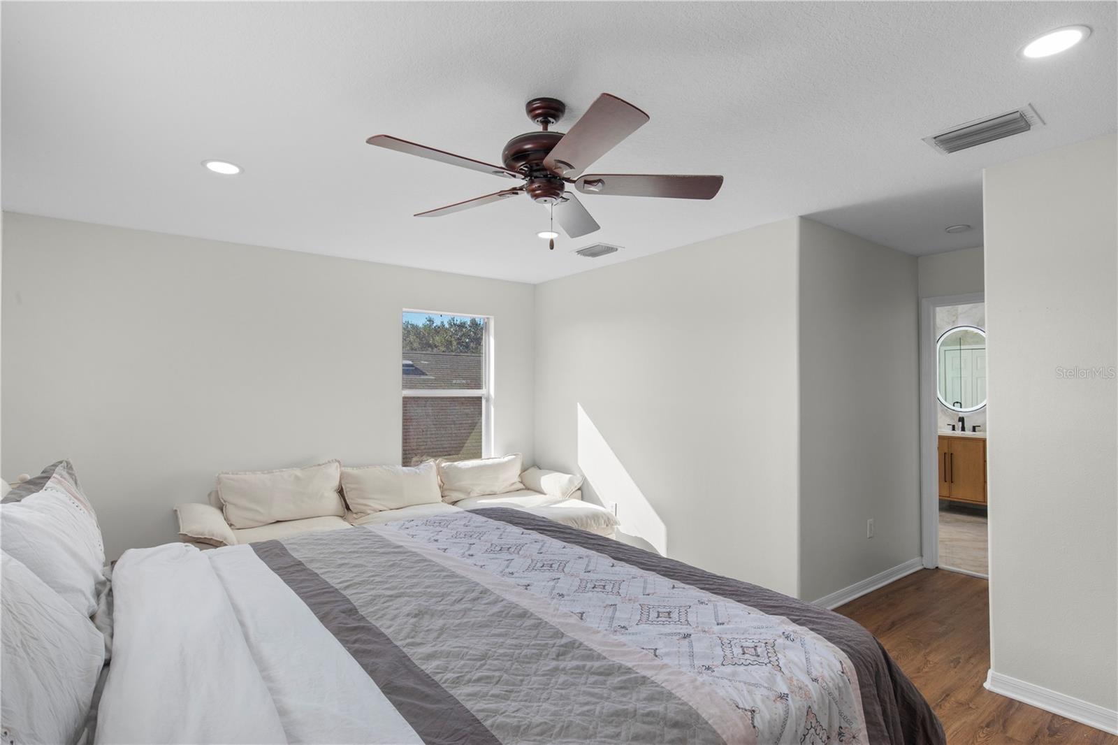 BRIDGEWATER PH 04 - Residential