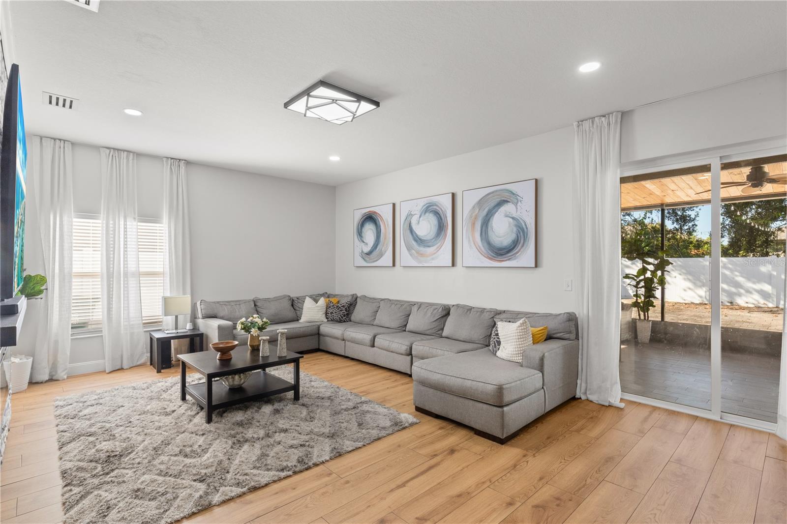 BRIDGEWATER PH 04 - Residential