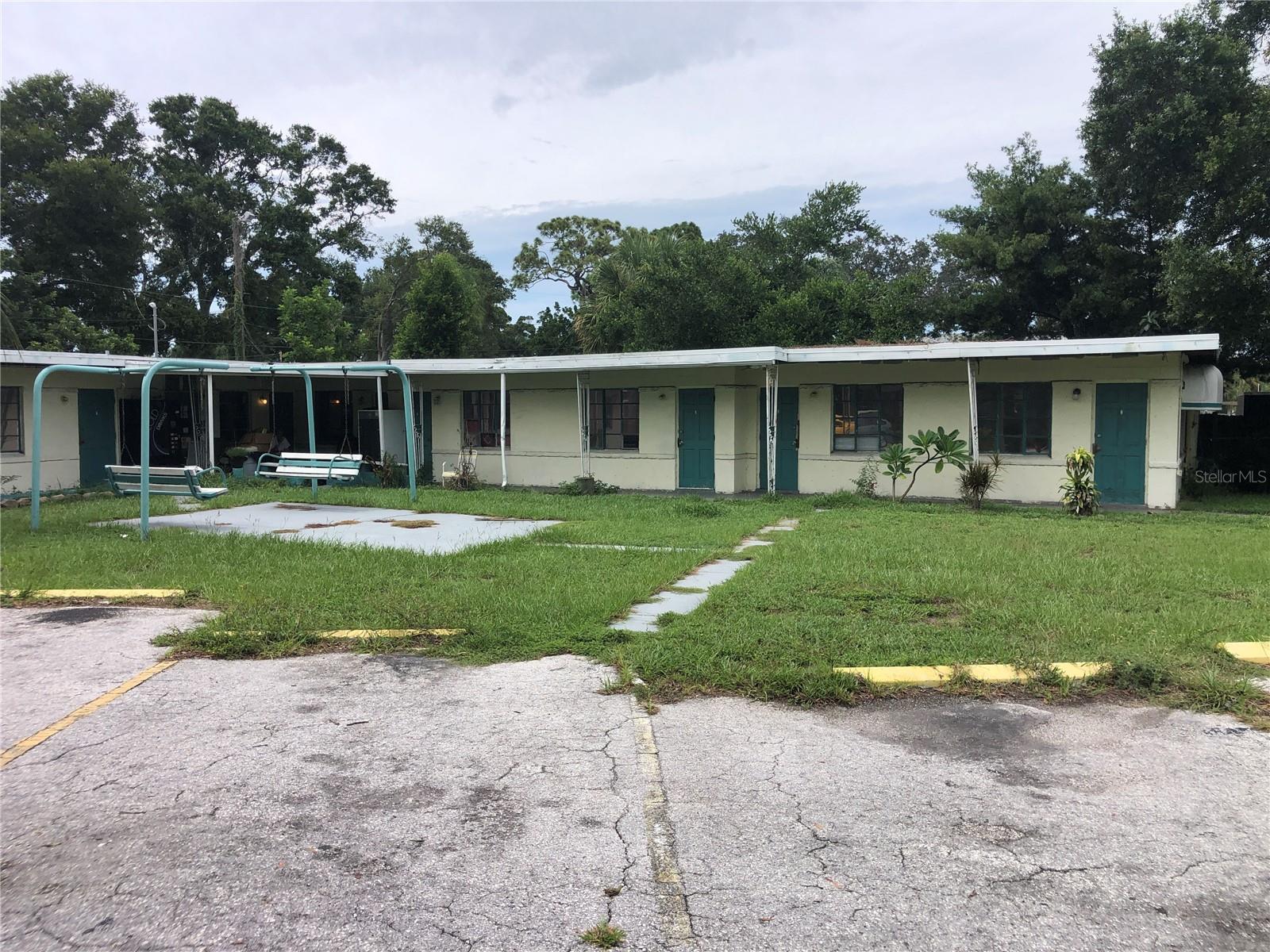NORTH SHORE PARK - Commercial Sale