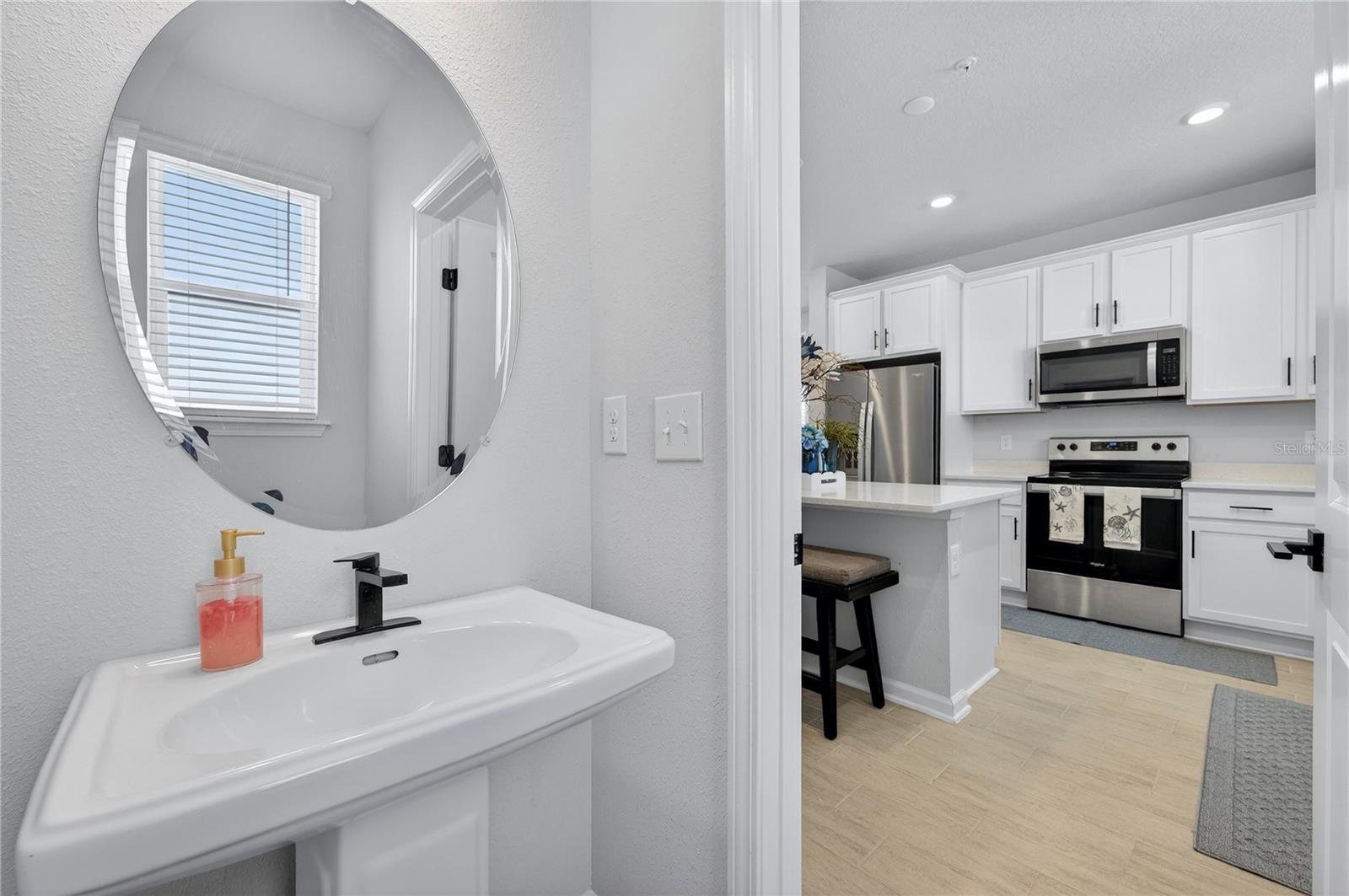 JOHNSON COMMONS TWNHMS - Residential