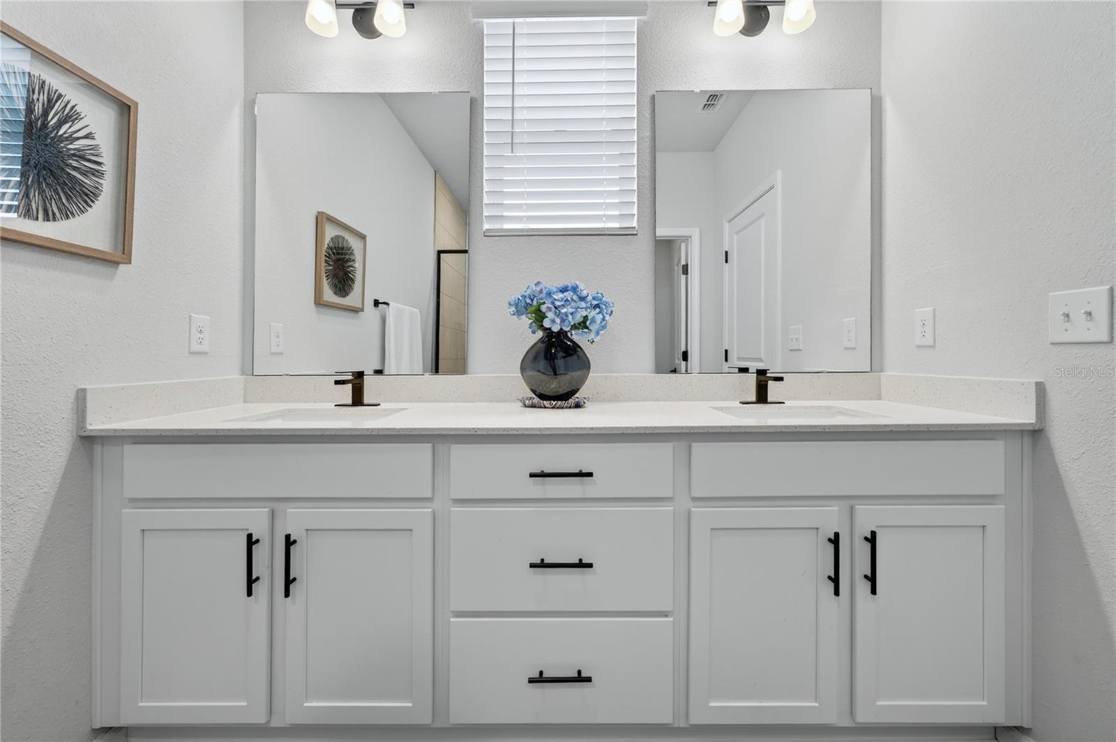 JOHNSON COMMONS TWNHMS - Residential