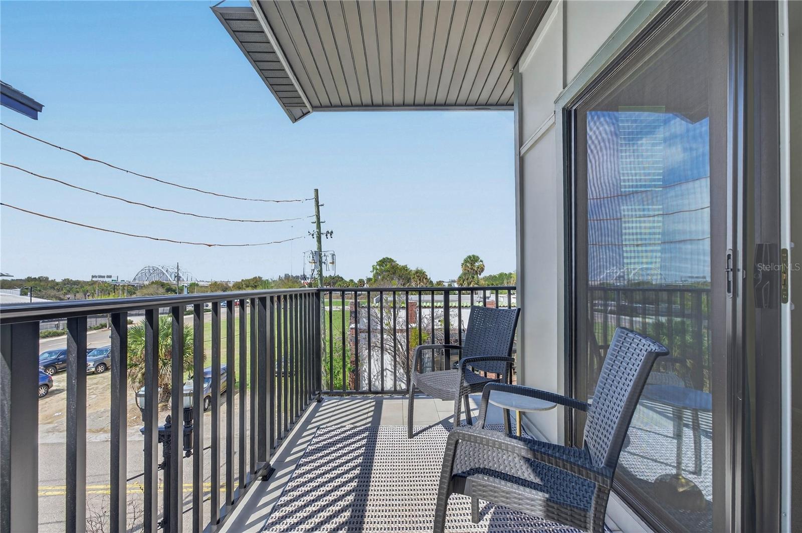 JOHNSON COMMONS TWNHMS - Residential