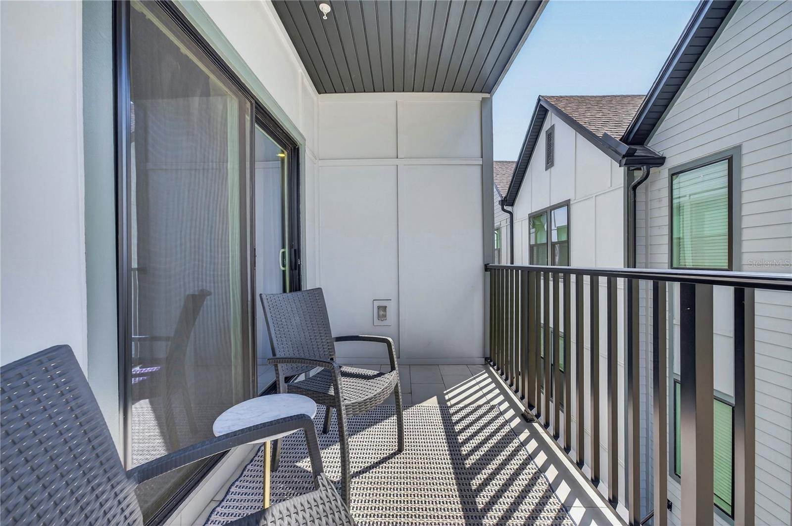 JOHNSON COMMONS TWNHMS - Residential