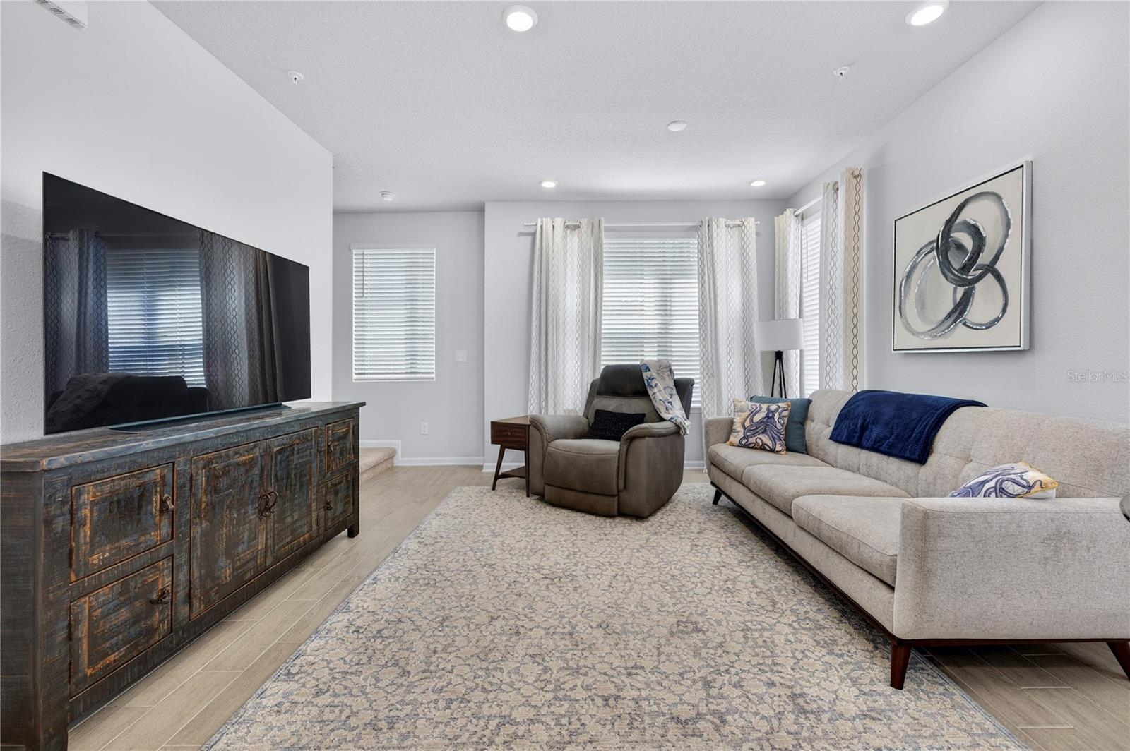 JOHNSON COMMONS TWNHMS - Residential