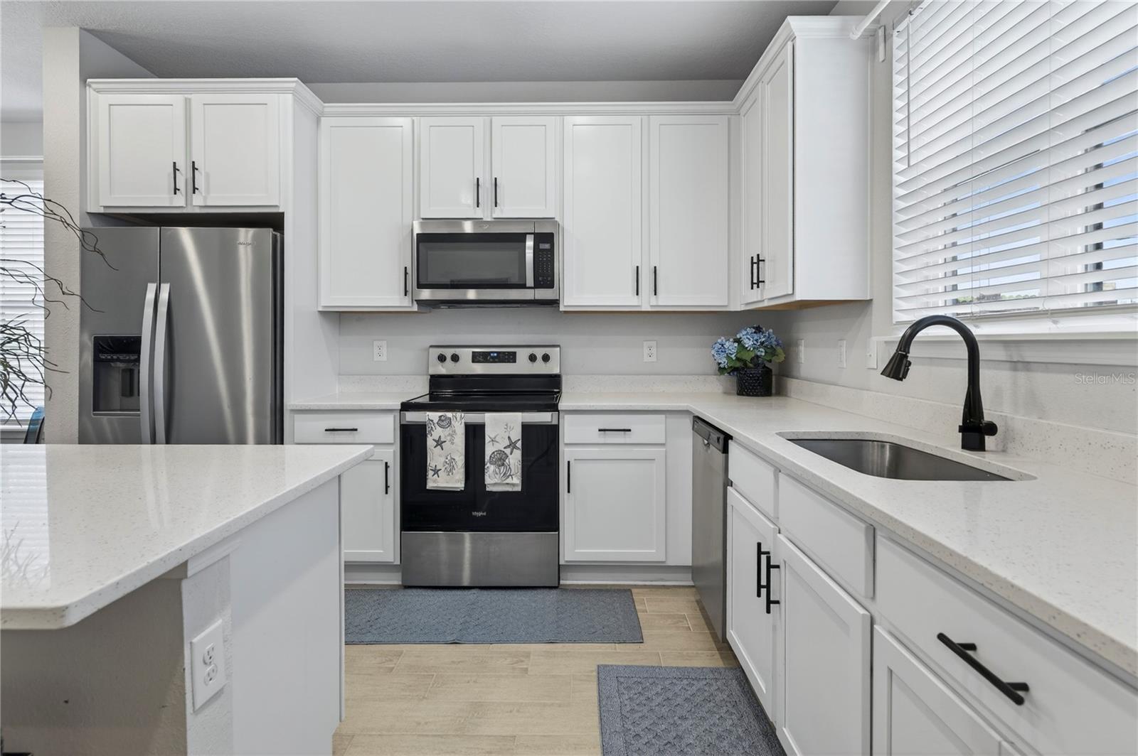 JOHNSON COMMONS TWNHMS - Residential