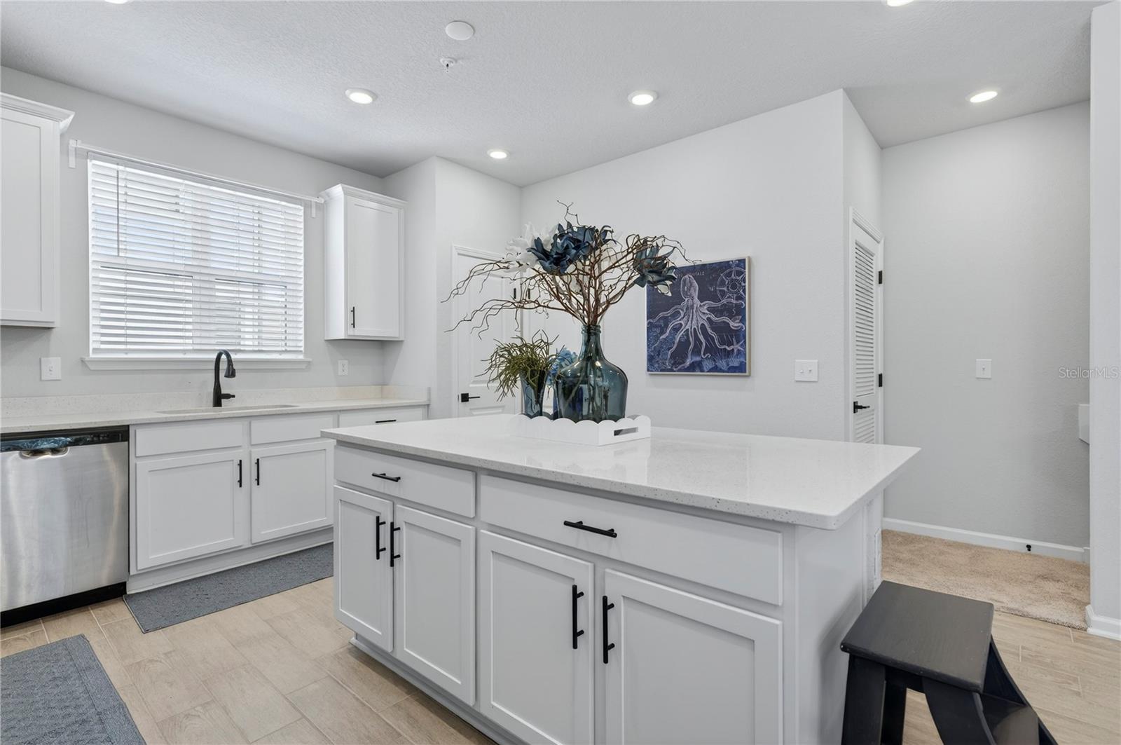 JOHNSON COMMONS TWNHMS - Residential