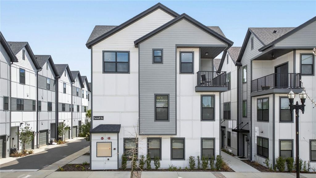 Photo of 1096 Farwell Street, Jacksonville, FL 32204 (MLS # V4947729)