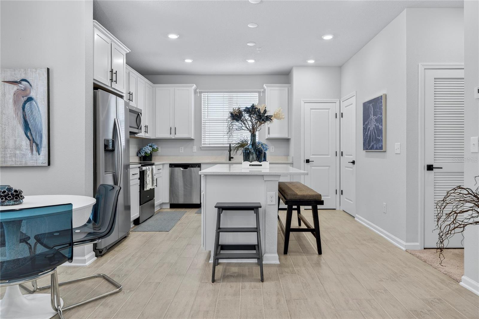 JOHNSON COMMONS TWNHMS - Residential