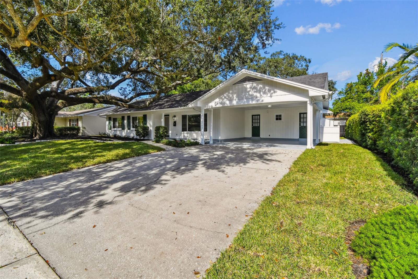 CARROLLWOOD SUB UNIT 12 - Residential
